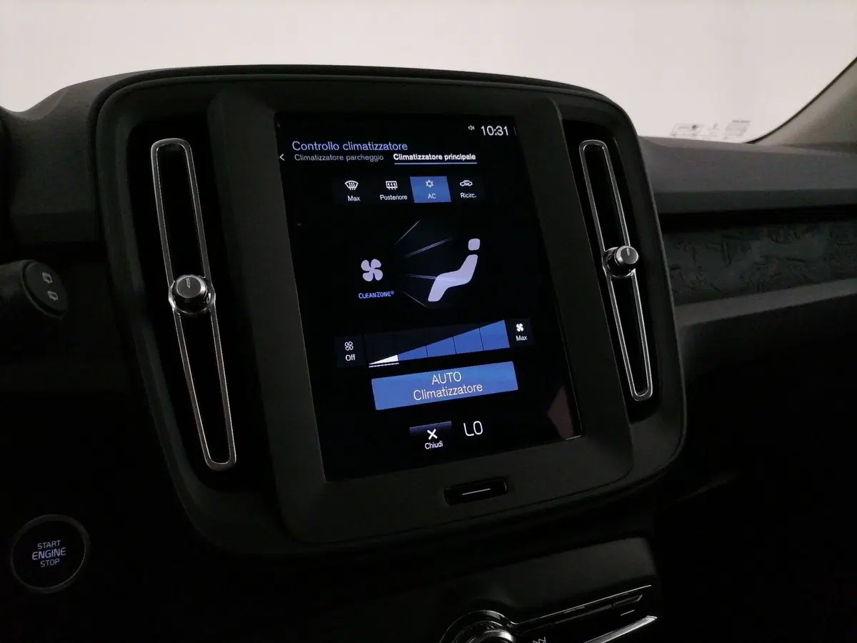 VOLVO Veicoli Commerciali XC40 usata a Roma (15)
