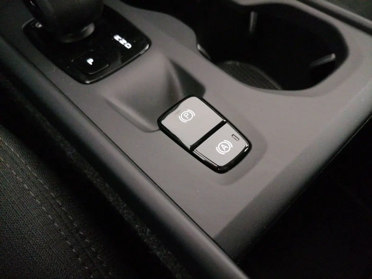VOLVO Veicoli Commerciali XC40 usata a Roma (20)