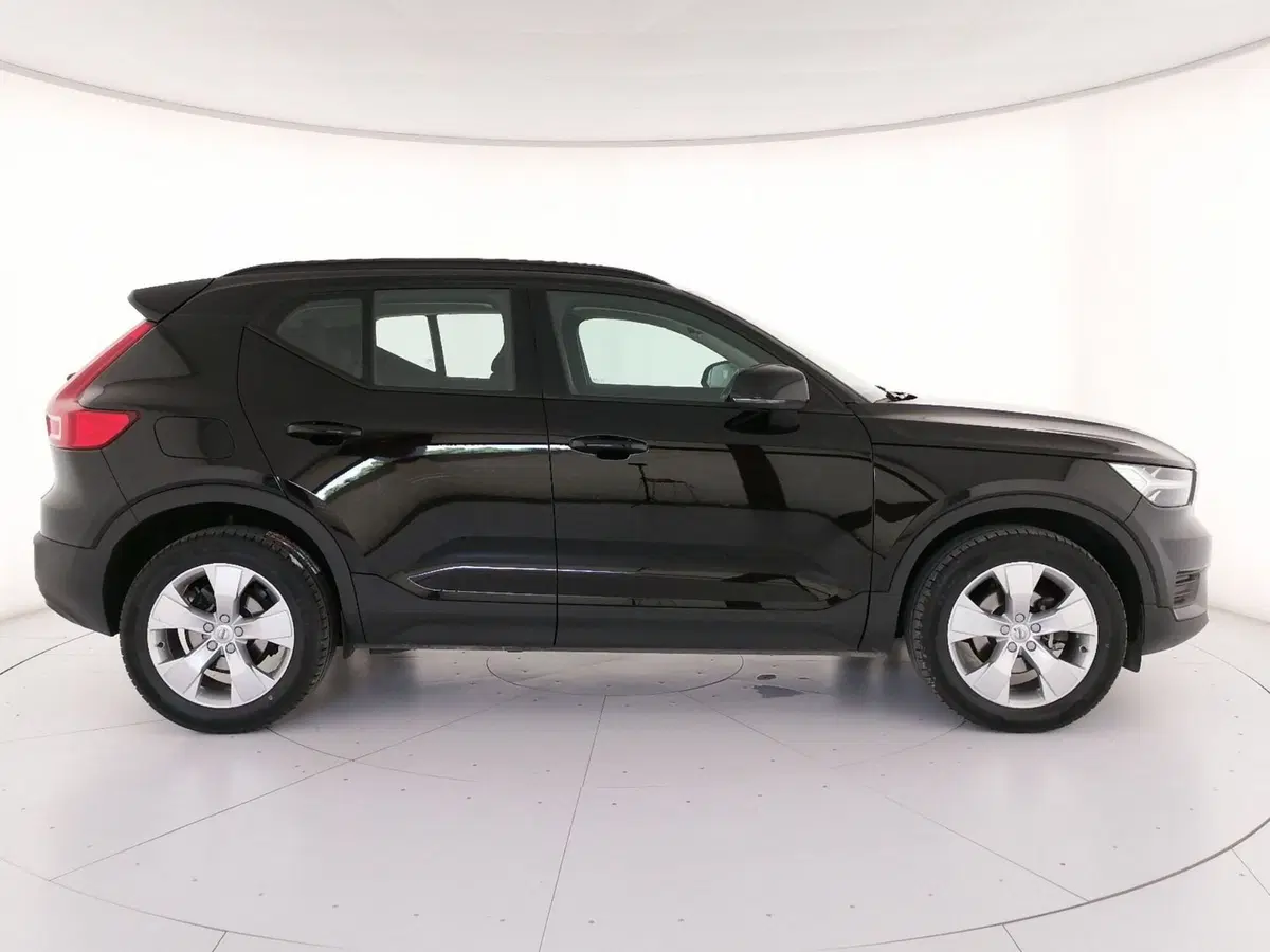 VOLVO Veicoli Commerciali XC40 usata a Roma (3)