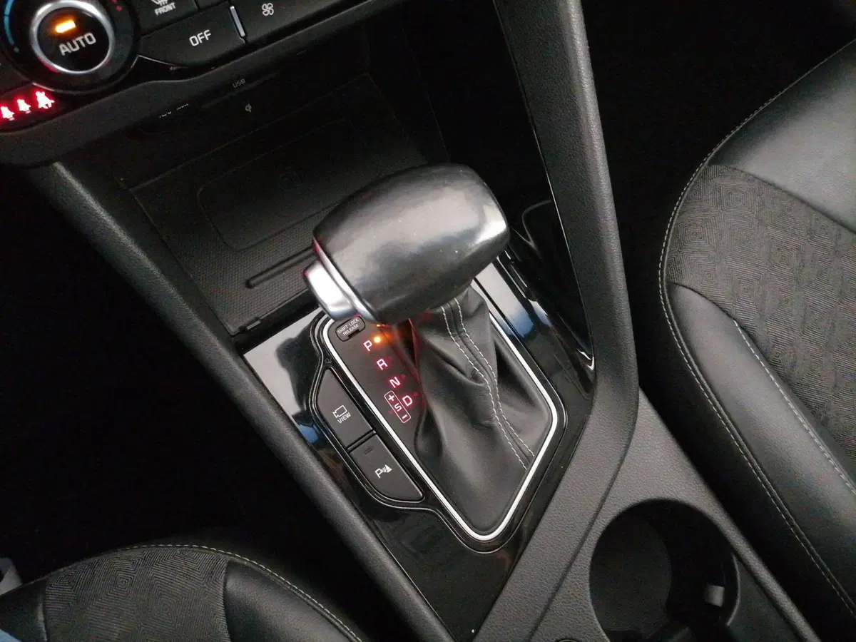 Kia Niro usata a Roma (13)