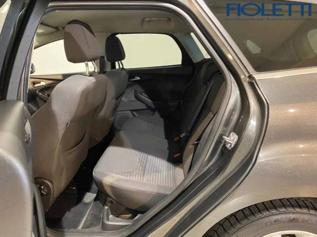 Ford Focus Station Wagon usata a Brescia (11)