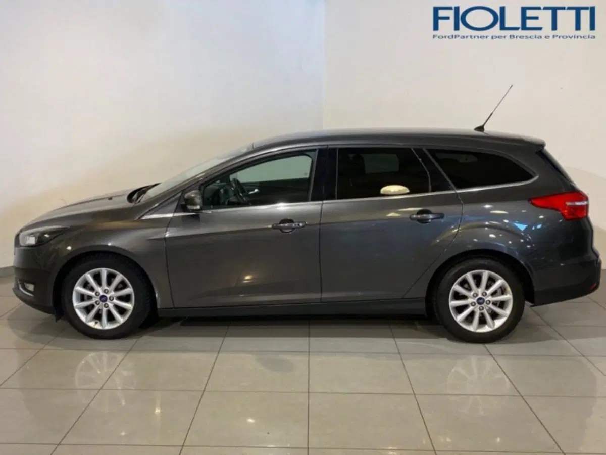 Ford Focus Station Wagon usata a Brescia (4)