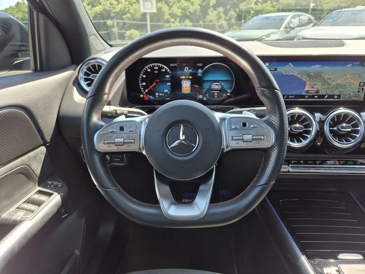 Mercedes-Benz GLA SUV usata  (18)