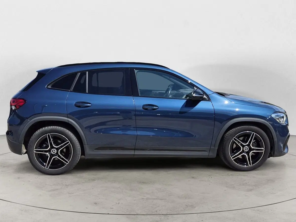 Mercedes-Benz GLA SUV usata  (5)