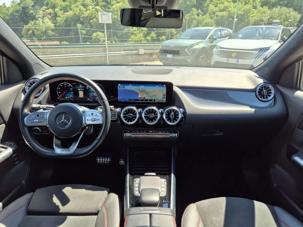 Mercedes-Benz GLA SUV usata  (8)