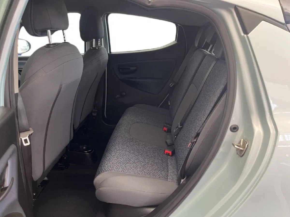 Lancia Ypsilon usata a Torino (8)