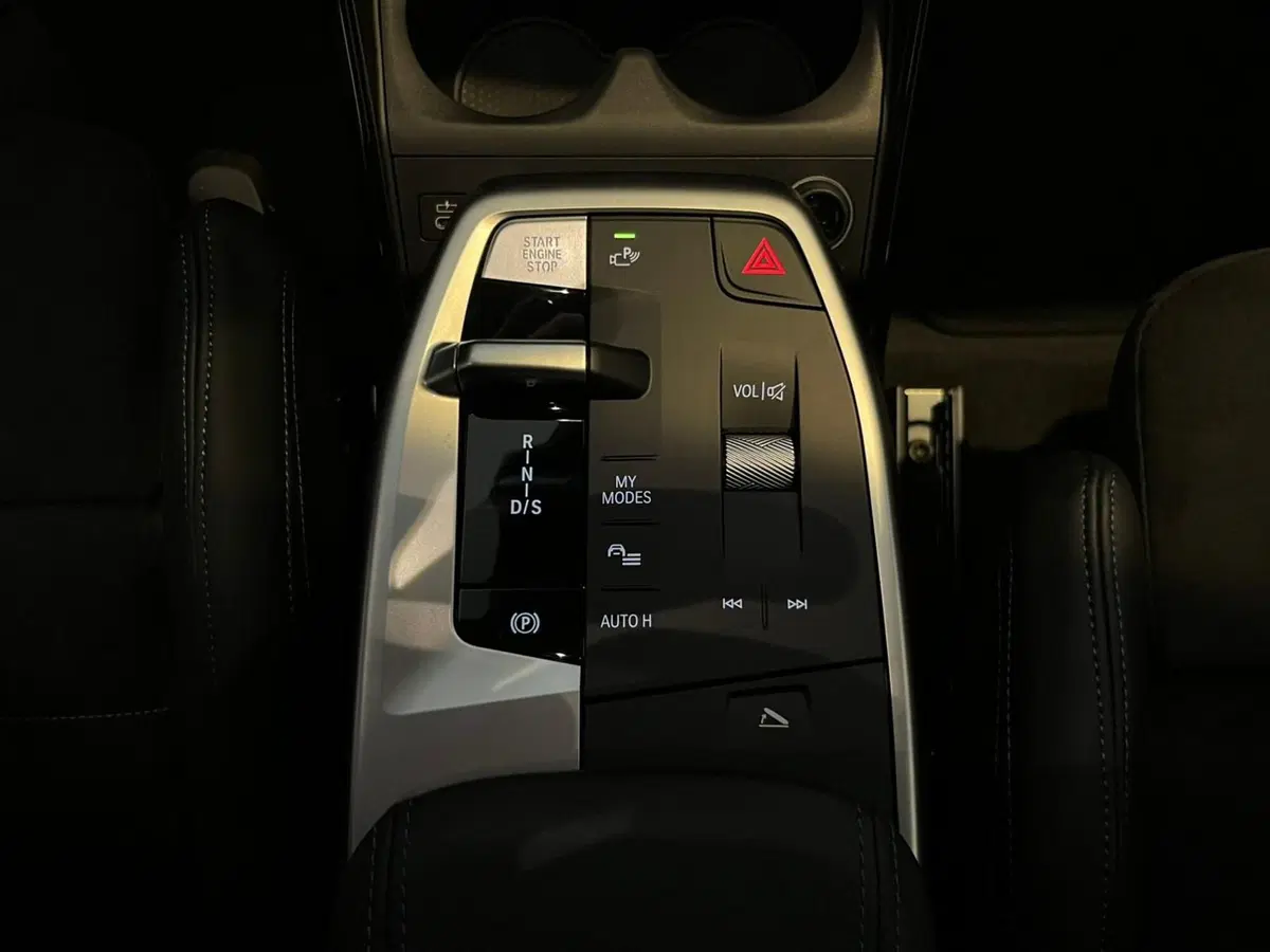 BMW Serie 2 Active Tourer nuova a Genova (8)