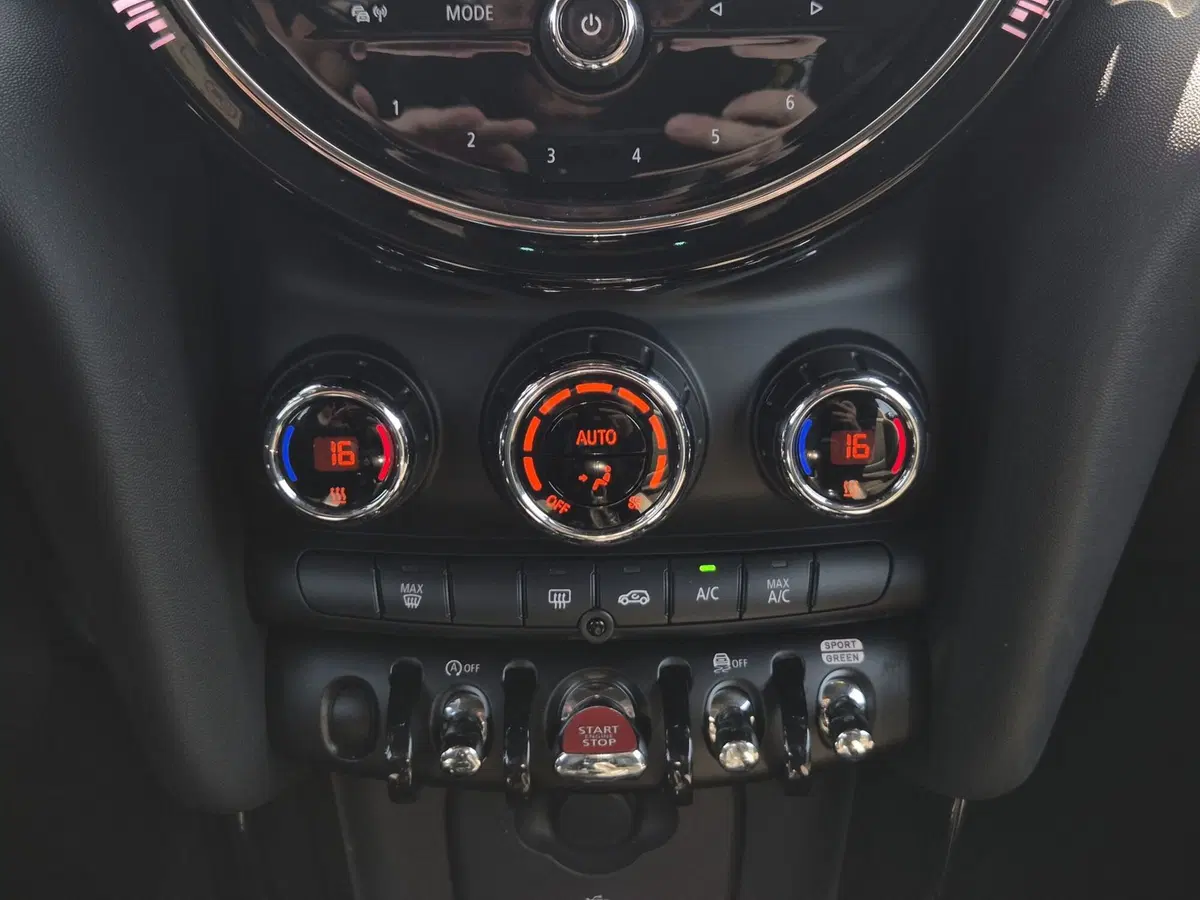 MINI Mini Cabrio usata  (20)