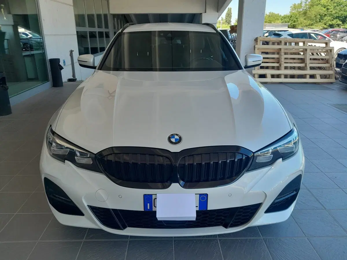 BMW Serie 3 Touring usata a Genova (3)