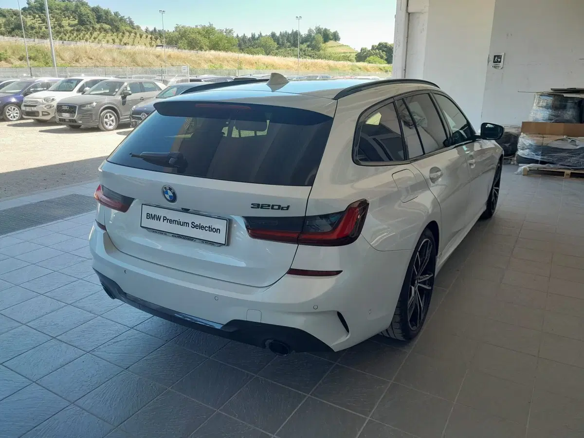 BMW Serie 3 Touring usata a Genova (7)