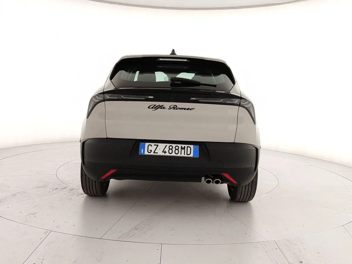 Alfa Romeo Junior usata a Caserta (5)