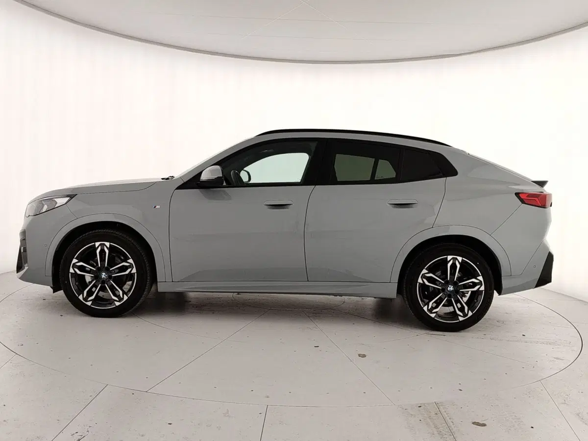 BMW X2 usata a Caserta (8)