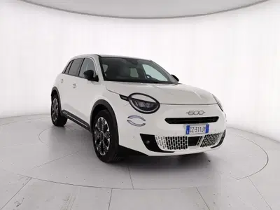 Fiat 600 1.2 hybrid La Prima 110cv auto del 2025 usata a Caserta