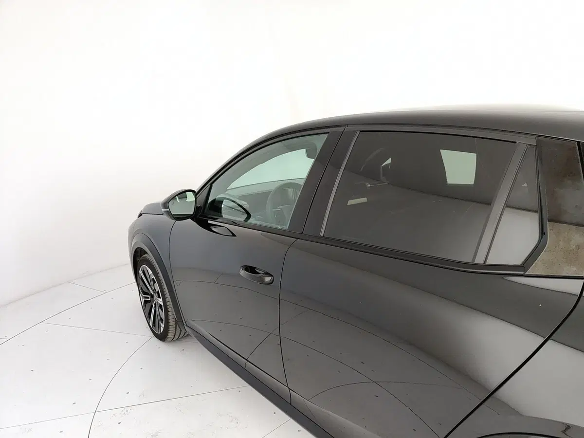 Lancia Ypsilon usata a Caserta (11)