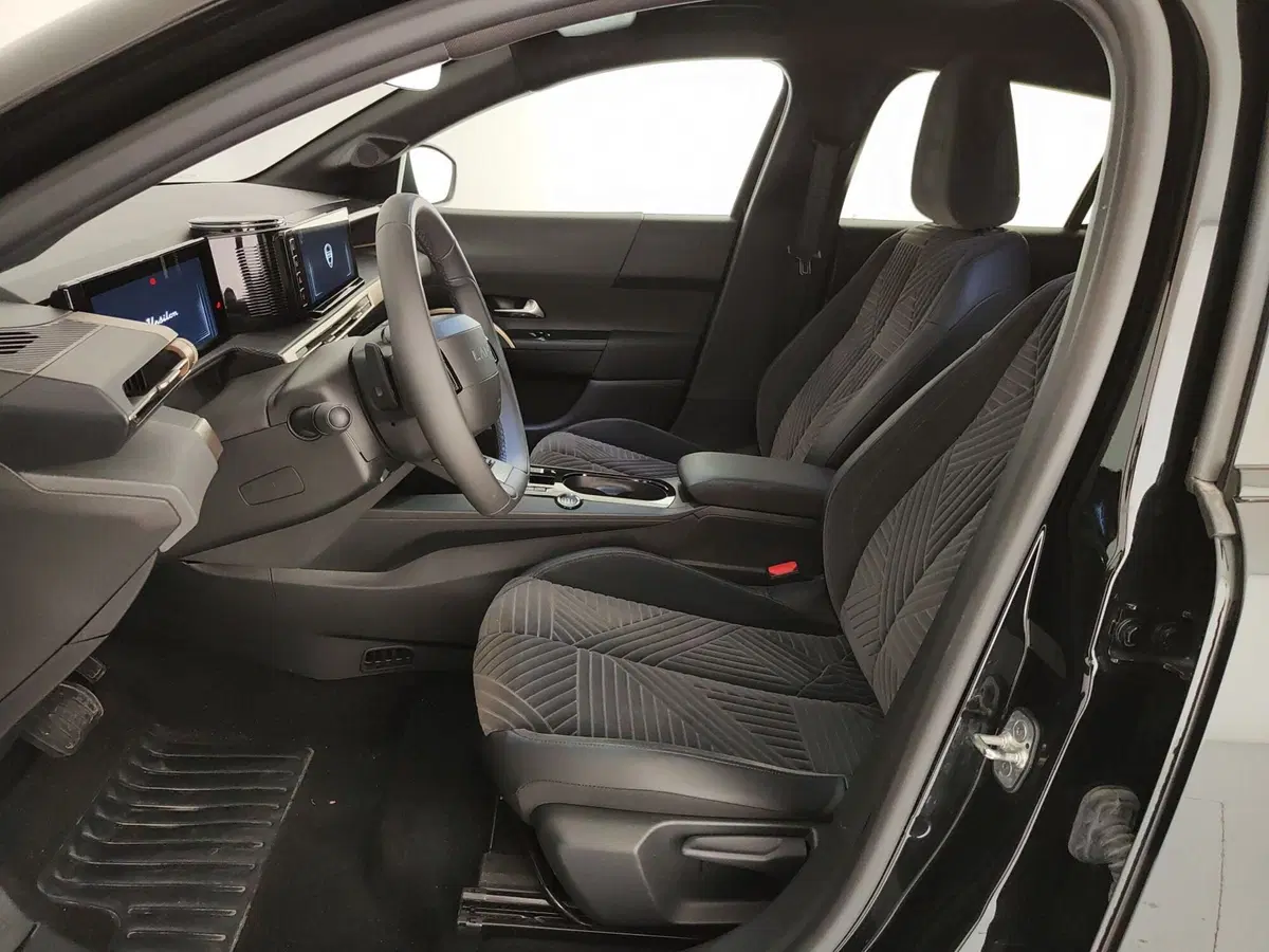 Lancia Ypsilon usata a Caserta (15)
