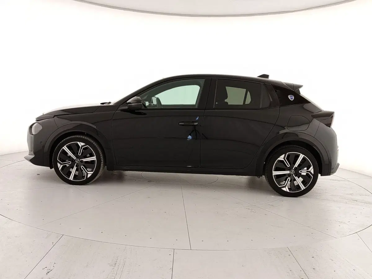 Lancia Ypsilon usata a Caserta (8)