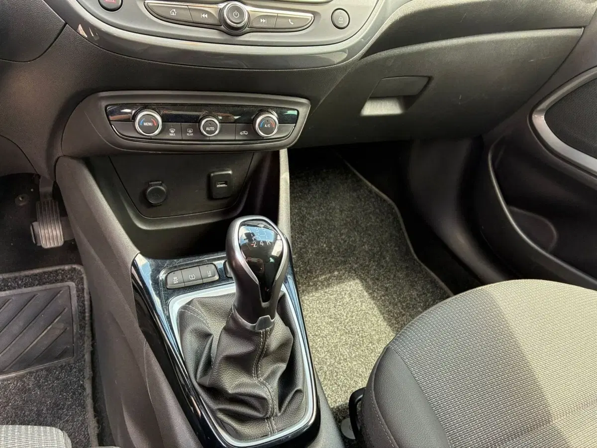 Opel Crossland usata a Prato (12)