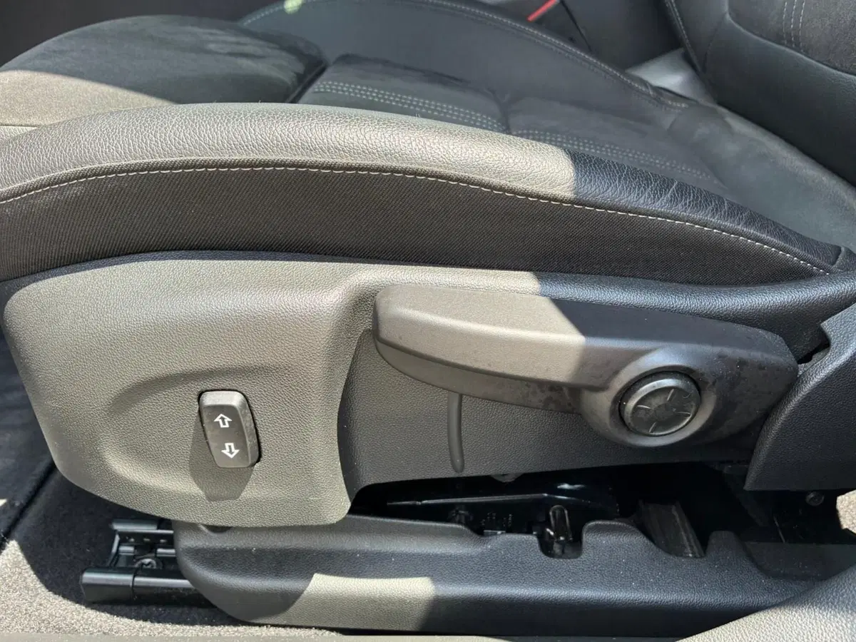 Opel Insignia usata a Prato (17)