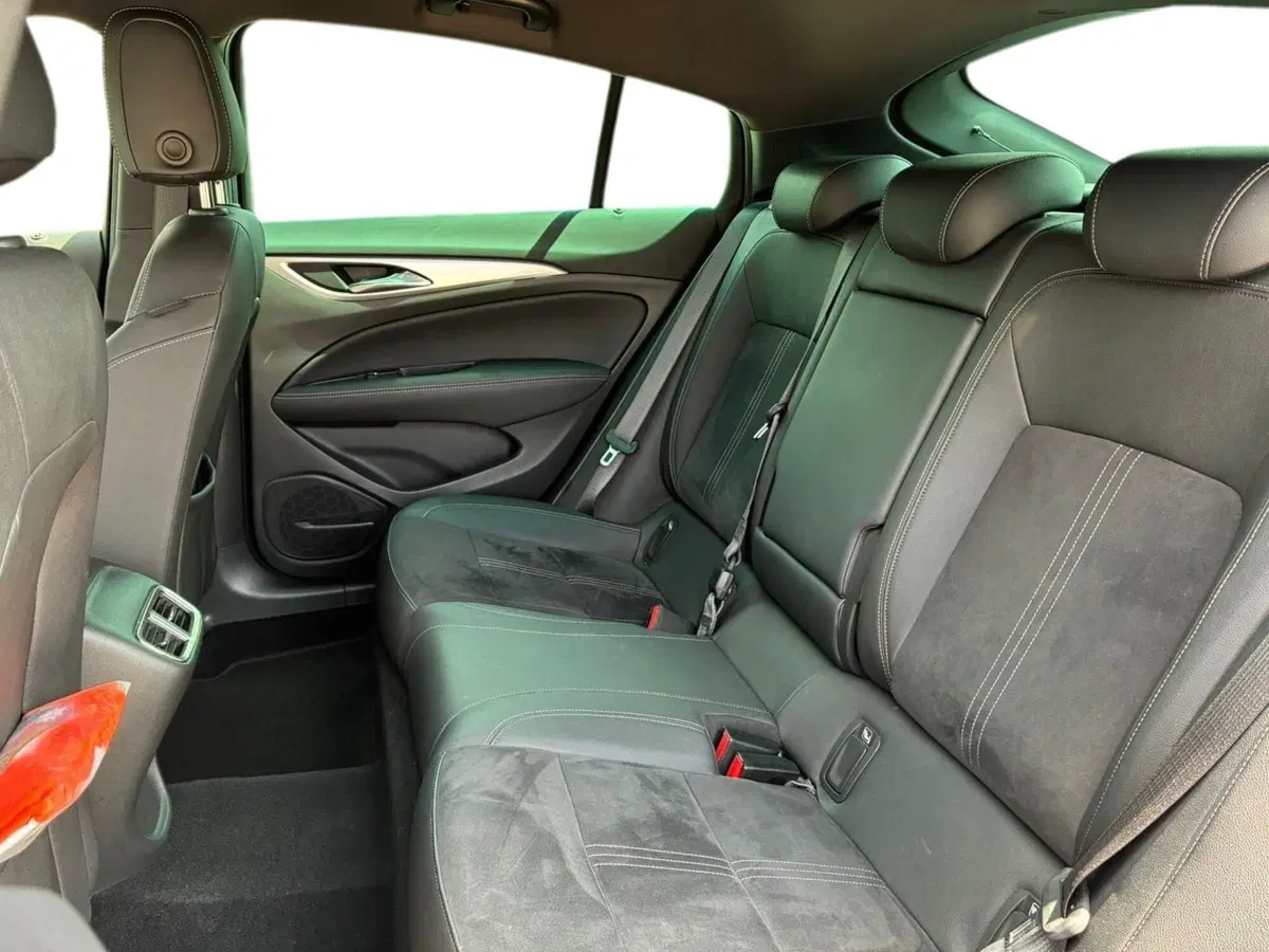 Opel Insignia usata a Prato (9)