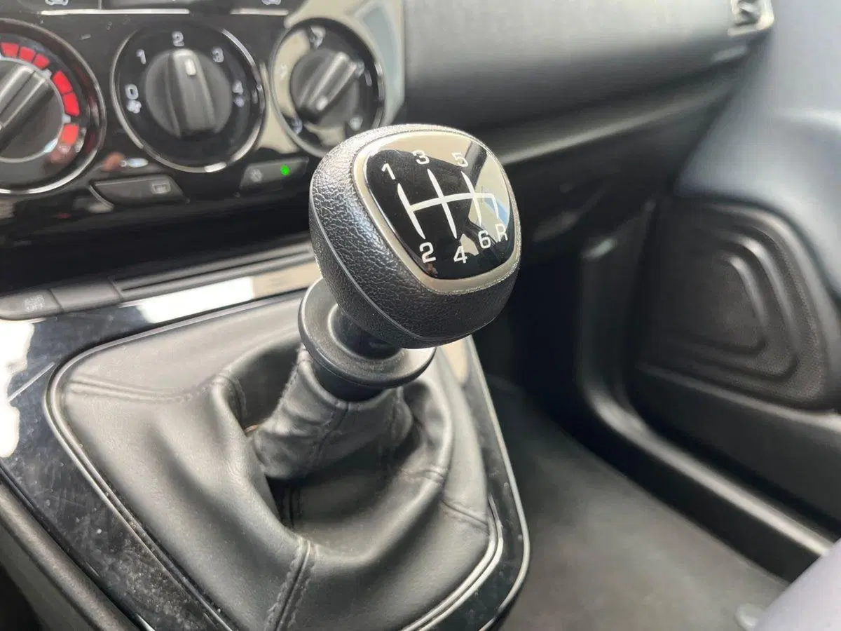 Lancia Ypsilon usata a Ragusa (11)