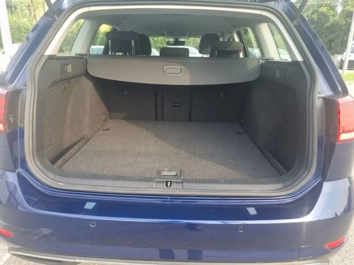 Volkswagen Golf Variant usata a Vicenza (9)
