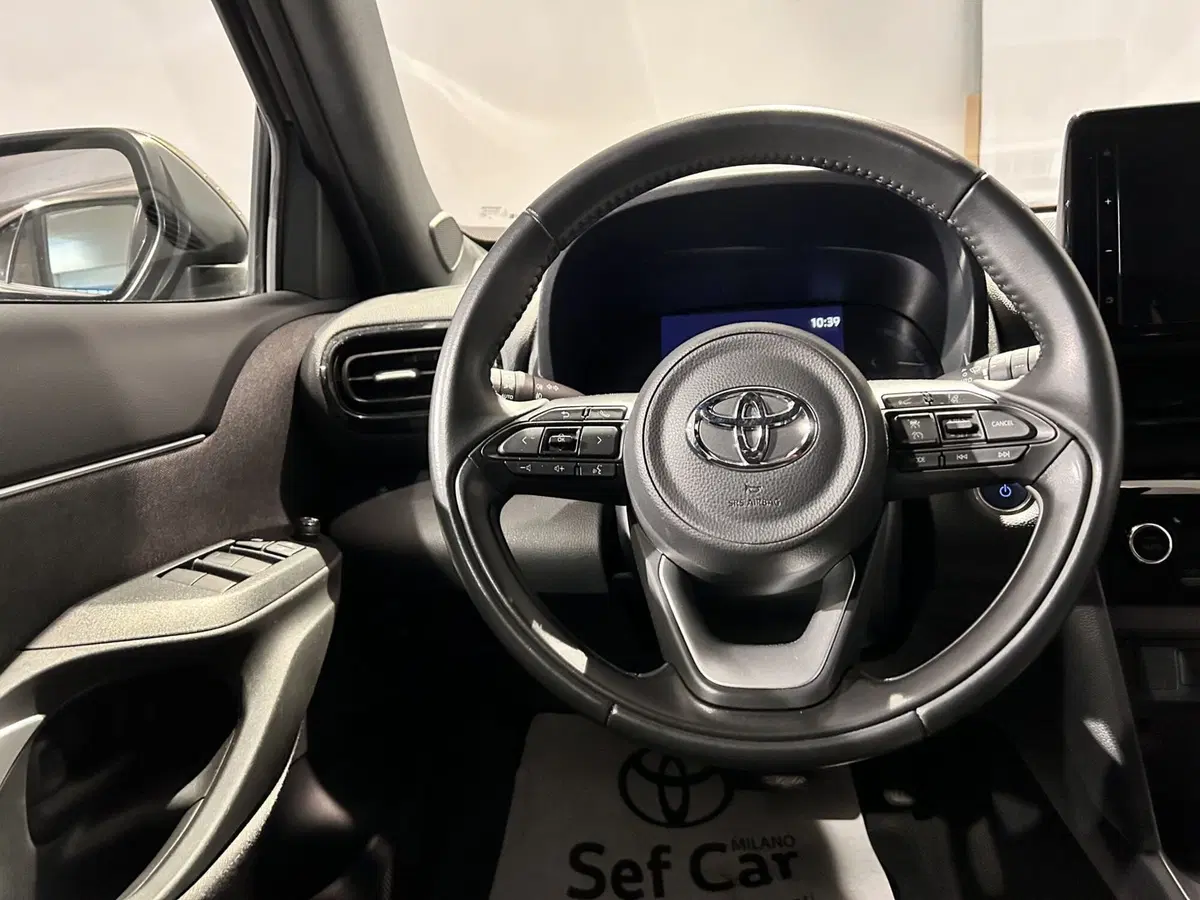 Toyota Yaris Cross usata a Milano (10)