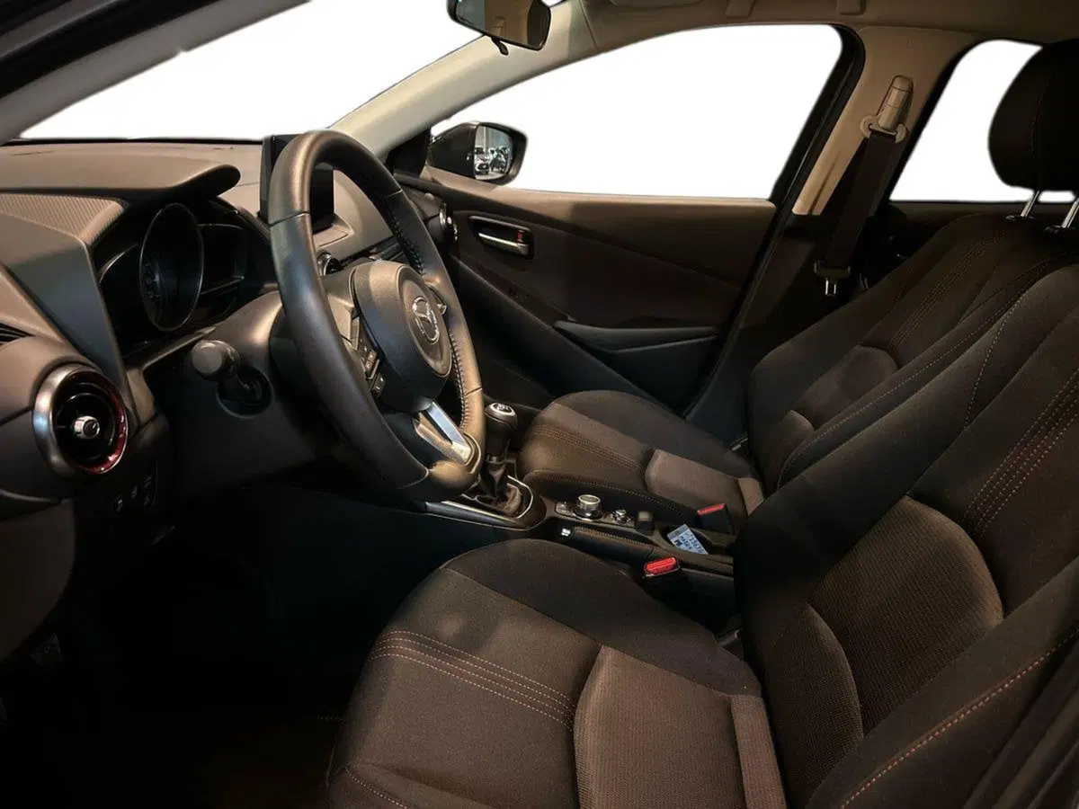 Mazda Mazda2 usata a Milano (7)