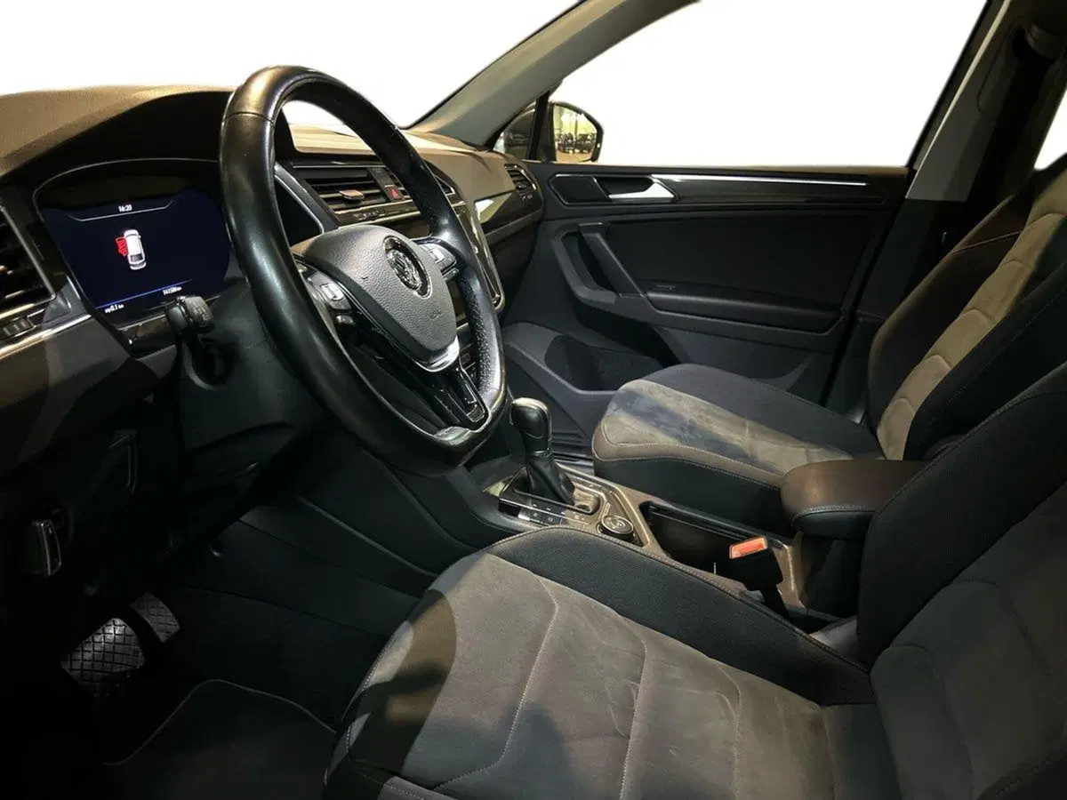 Volkswagen Tiguan usata a Milano (11)