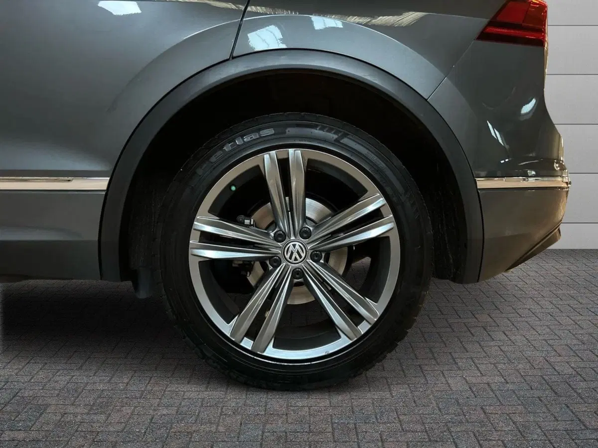 Volkswagen Tiguan usata a Milano (7)