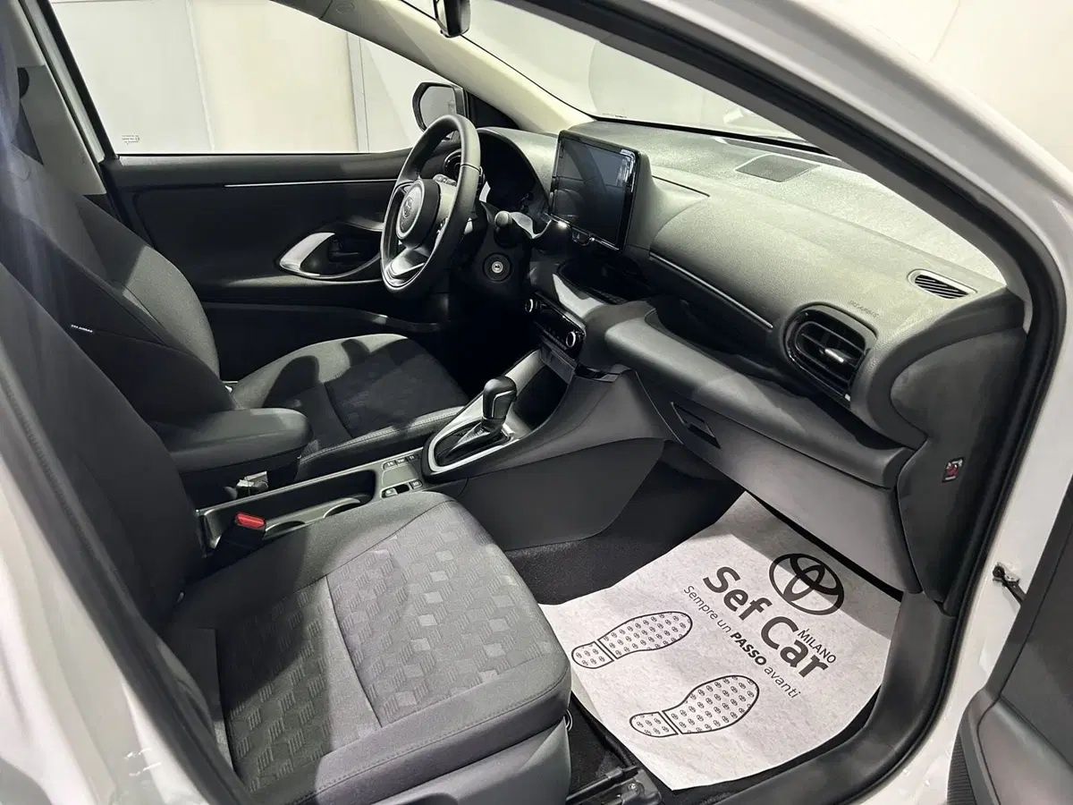 Toyota Yaris nuova a Milano (10)