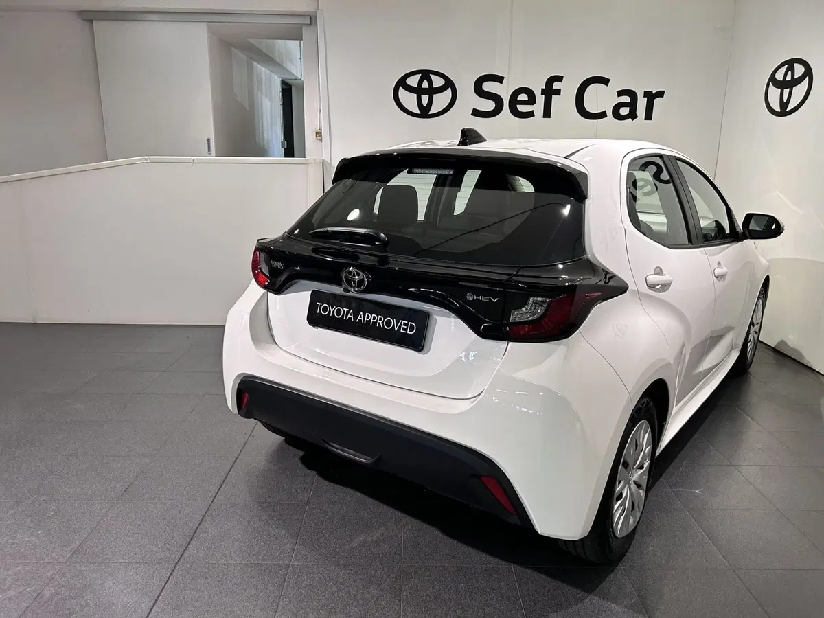 Toyota Yaris nuova a Milano (3)