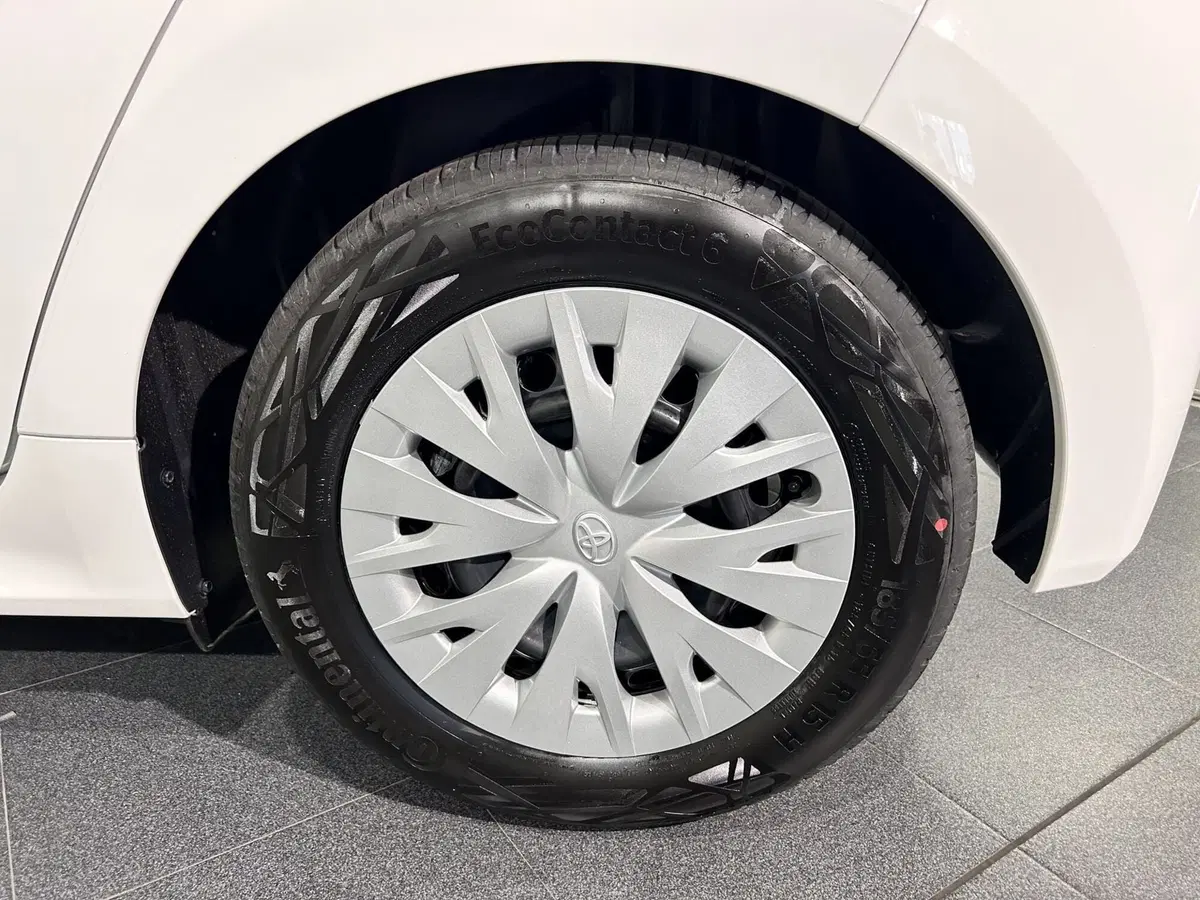 Toyota Yaris nuova a Milano (5)