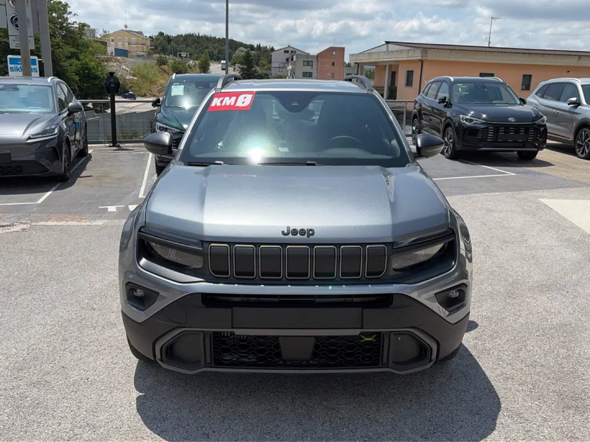 Jeep Avenger nuova a Campobasso (5)
