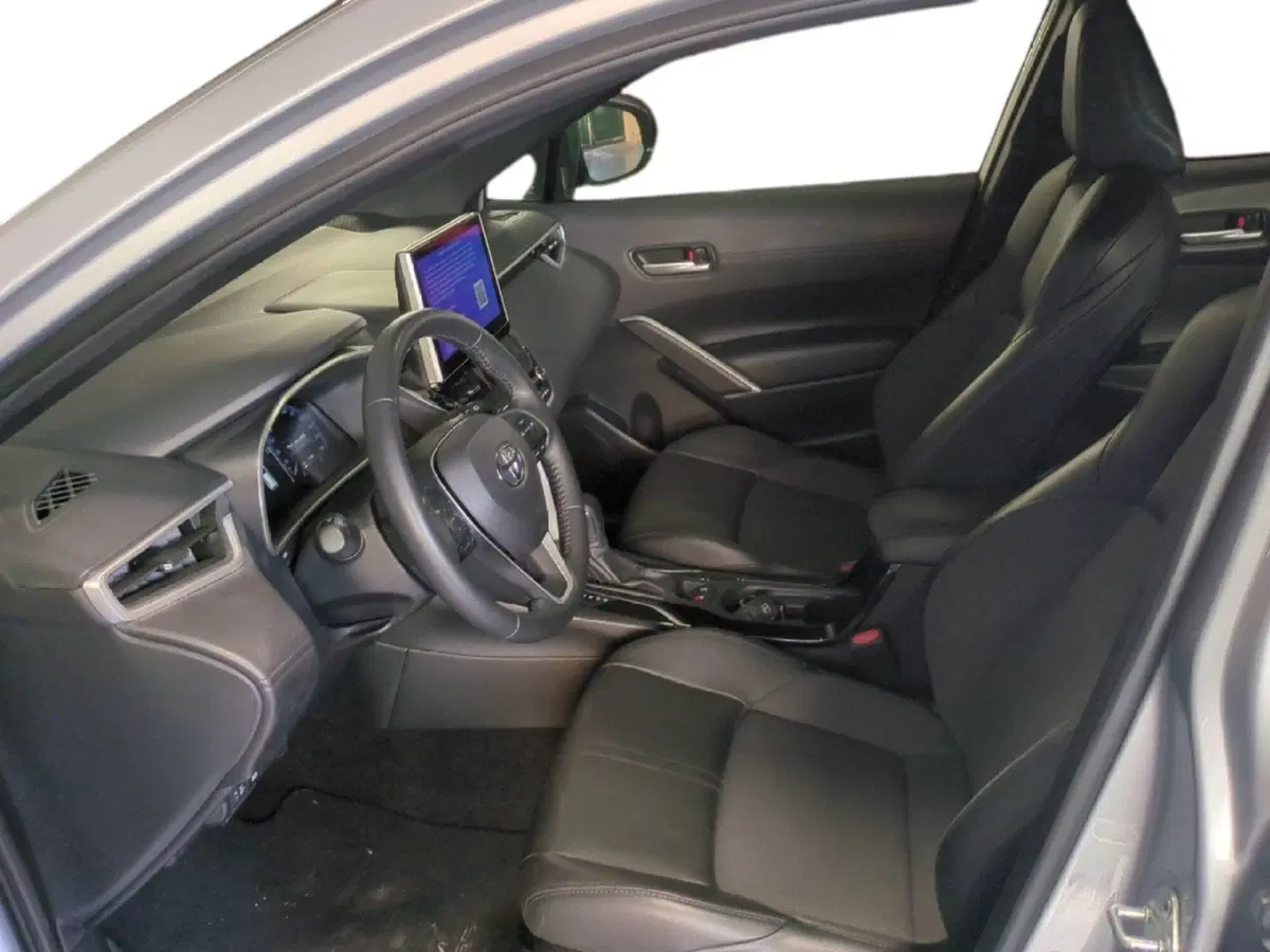 Toyota Corolla Cross Hybrid usata a Milano (13)