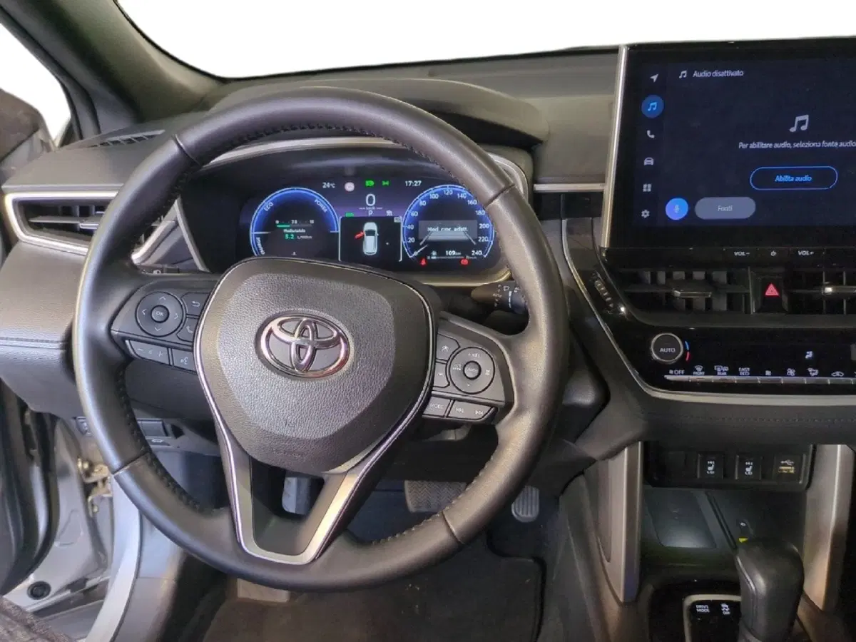 Toyota Corolla Cross Hybrid usata a Milano (17)