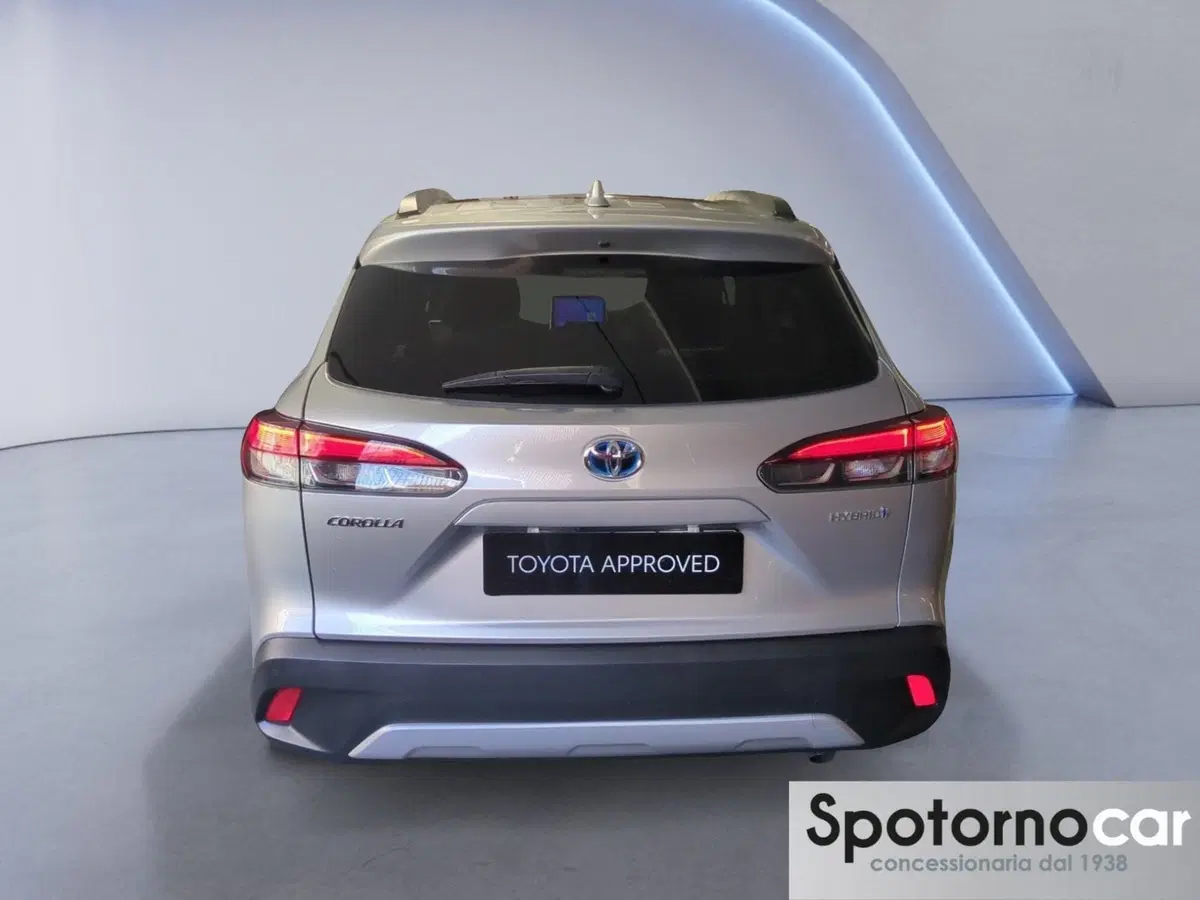 Toyota Corolla Cross Hybrid usata a Milano (5)