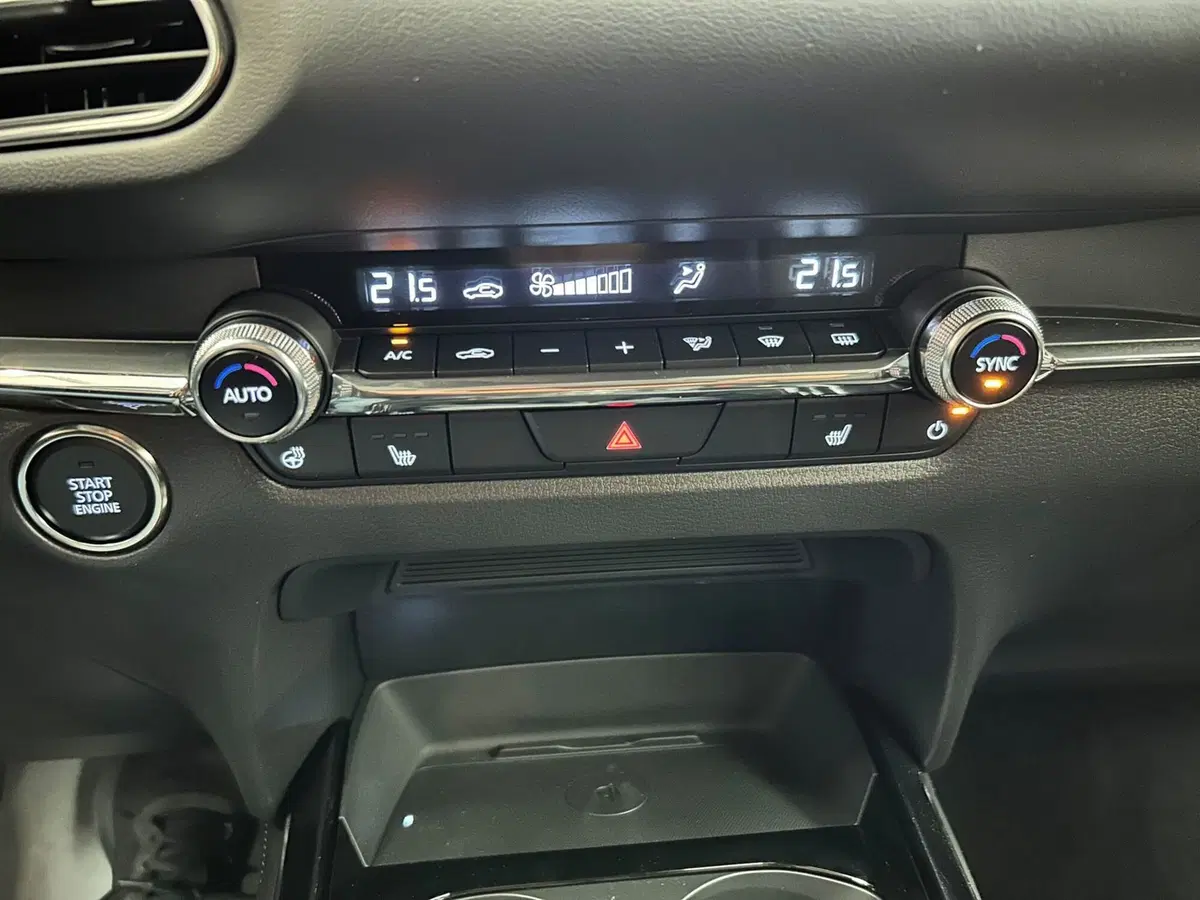 Mazda CX-30 nuova a Pavia (16)