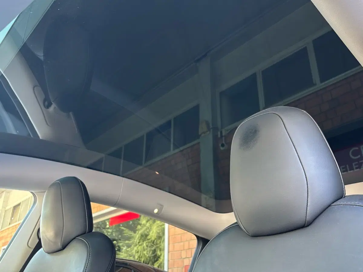 Tesla Model Y usata a Bologna (11)