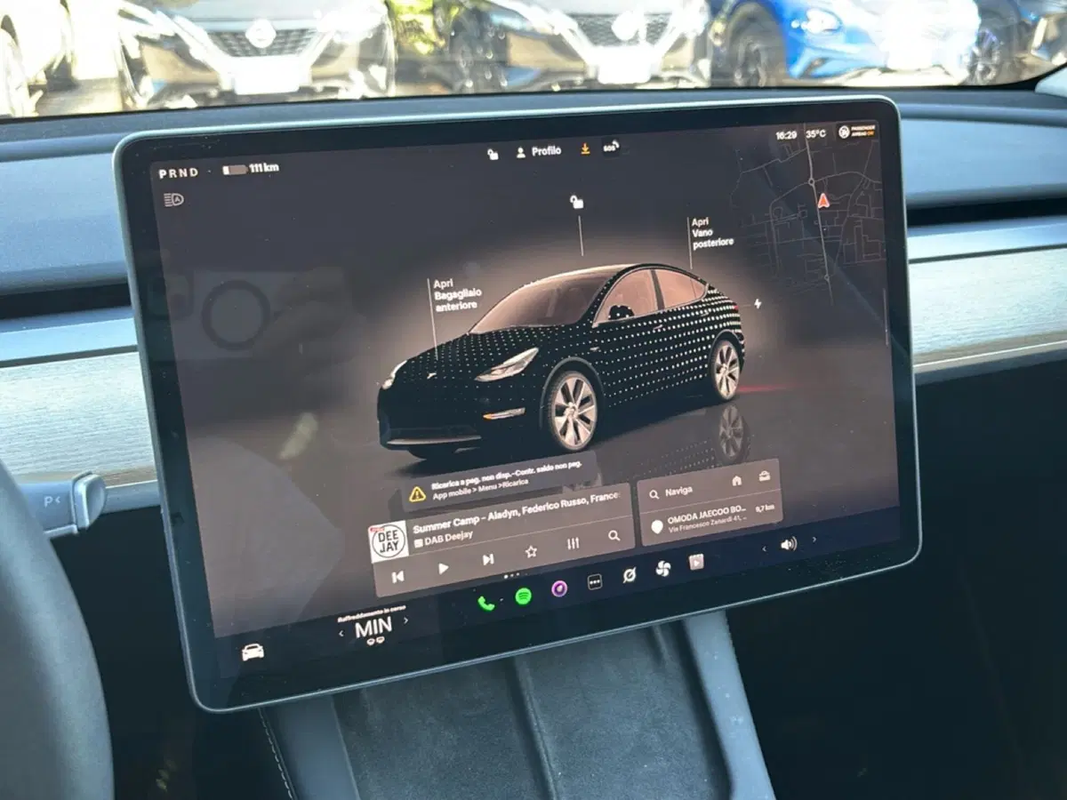 Tesla Model Y usata a Bologna (12)