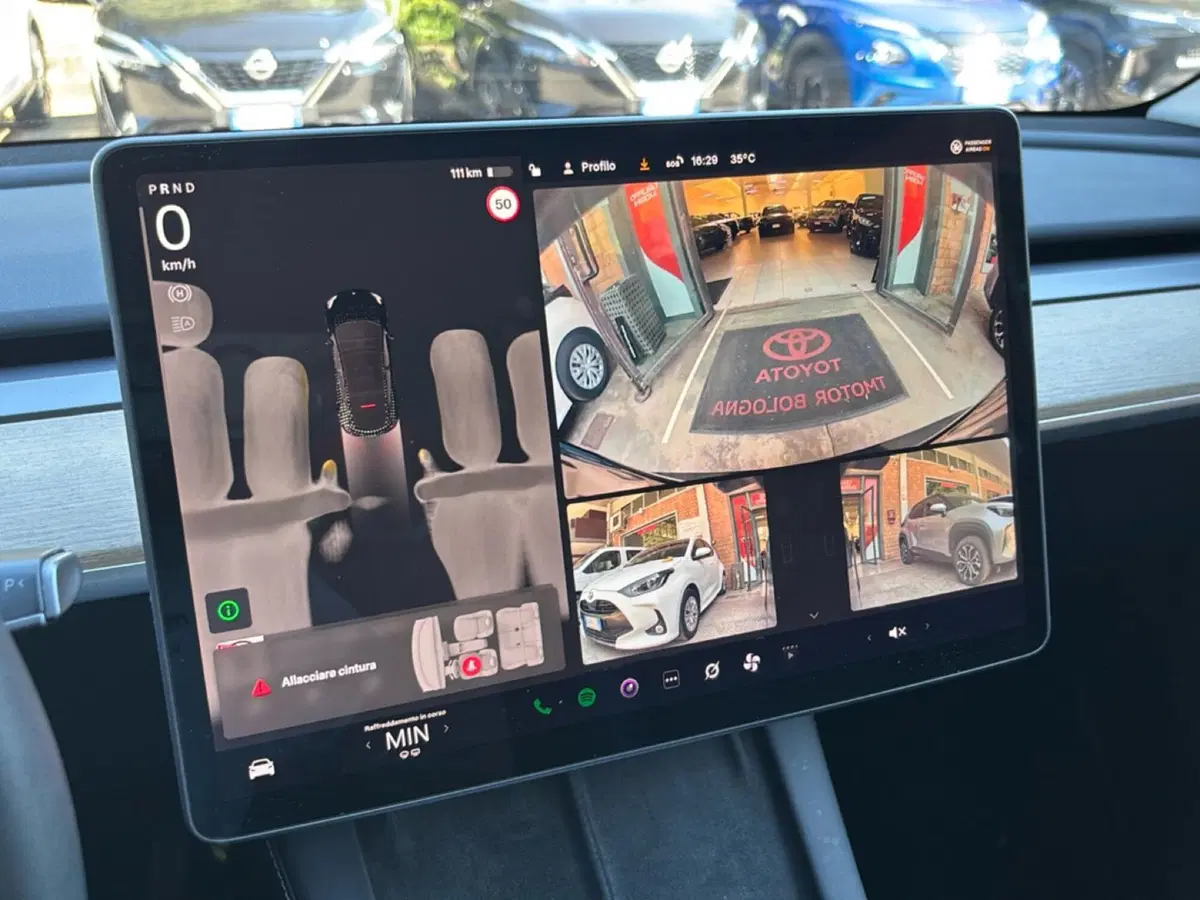Tesla Model Y usata a Bologna (13)