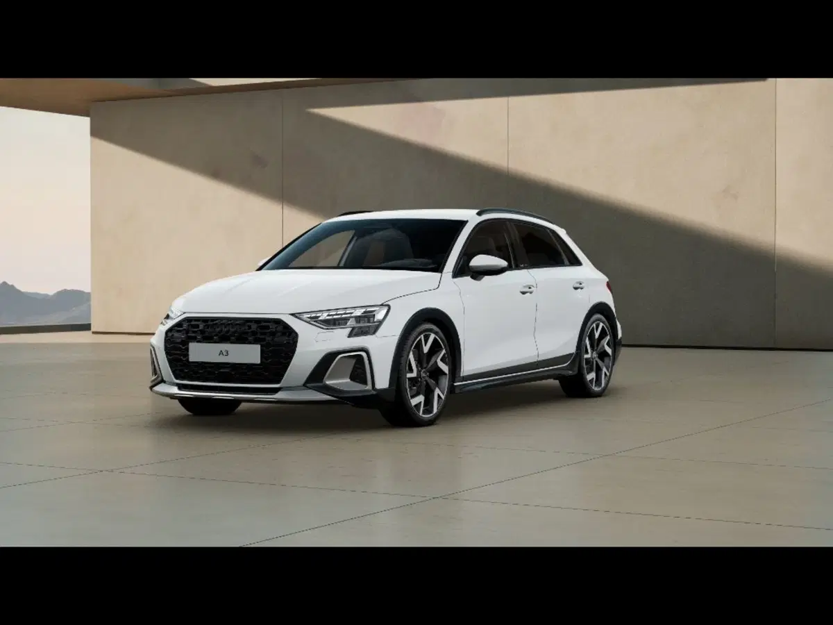 Audi A3 allstreet nuova a Firenze