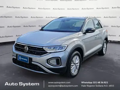 Volkswagen T-Roc 2.0 tdi Life 150cv dsg del 2025 usata a Palermo
