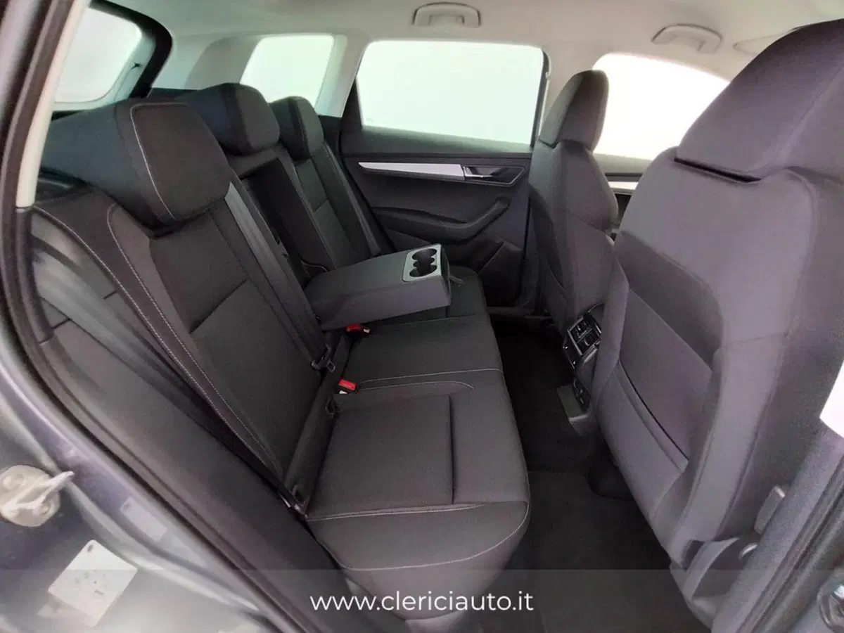 Skoda Karoq usata a Como (5)