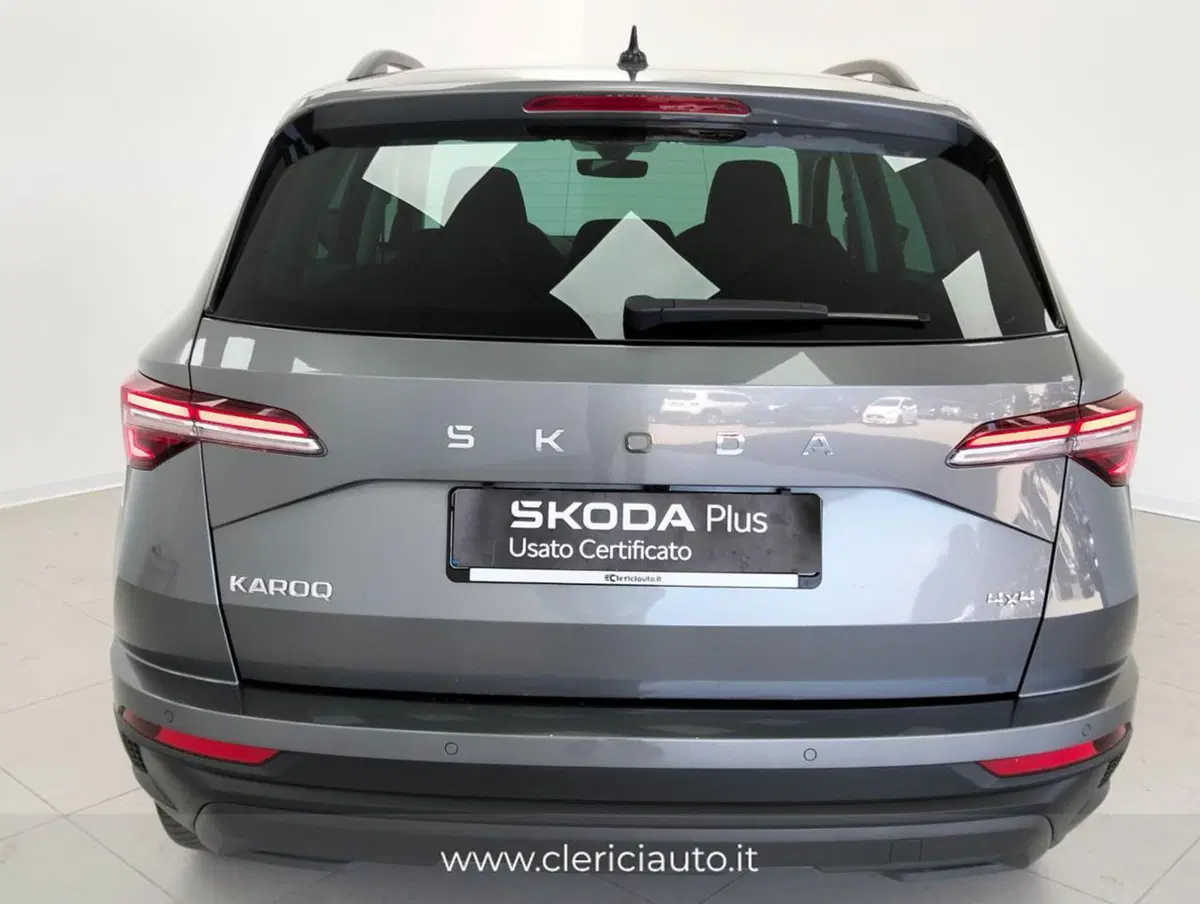 Skoda Karoq usata a Como (7)