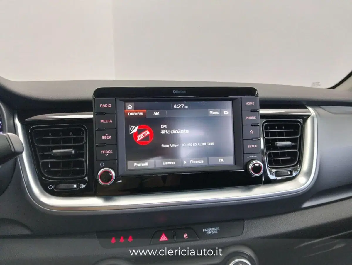 Kia Stonic usata a Como (13)