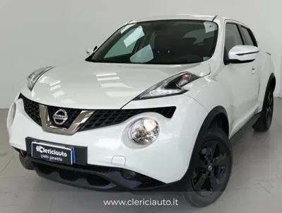 Nissan Juke 1.6 Visia del 2019 usata a Lurate Caccivio