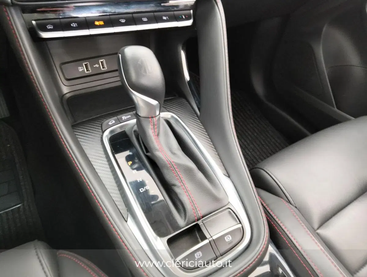 Mg ZS (2021-->) usata a Como (20)