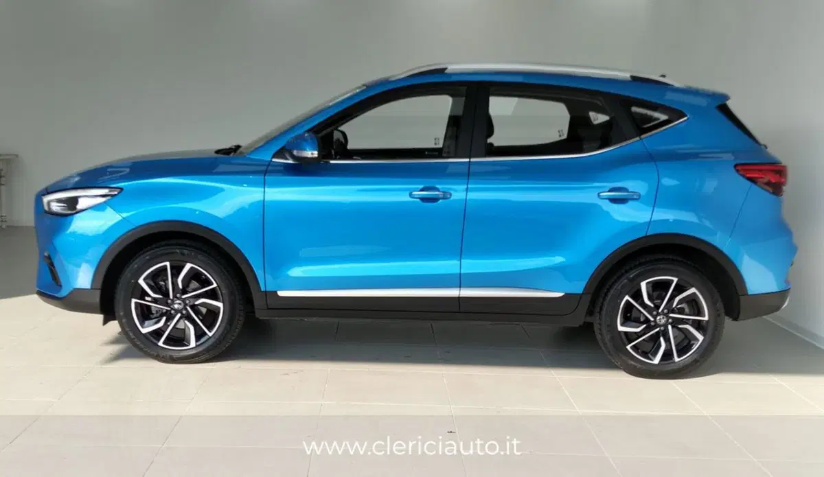 Mg ZS (2021-->) usata a Como (8)