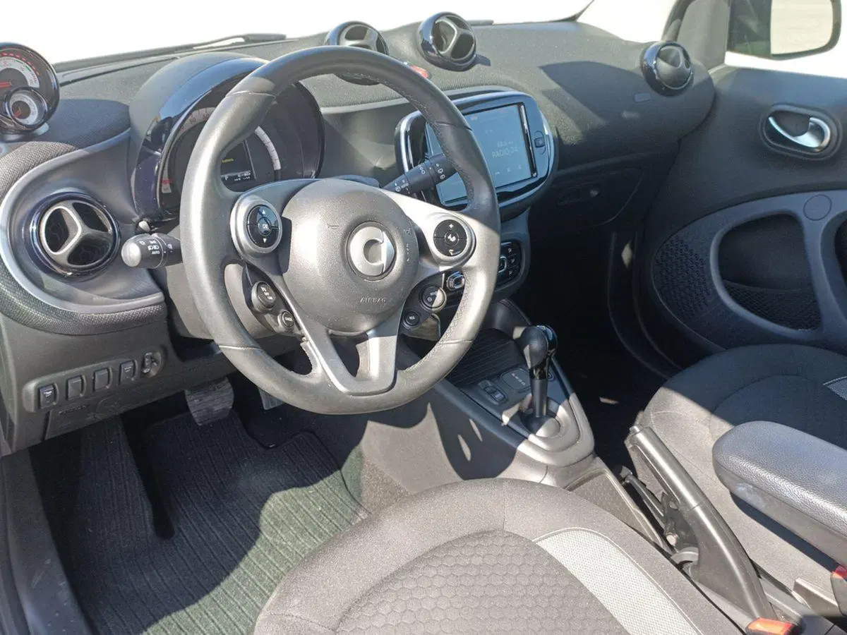 smart Fortwo usata a Bari (10)