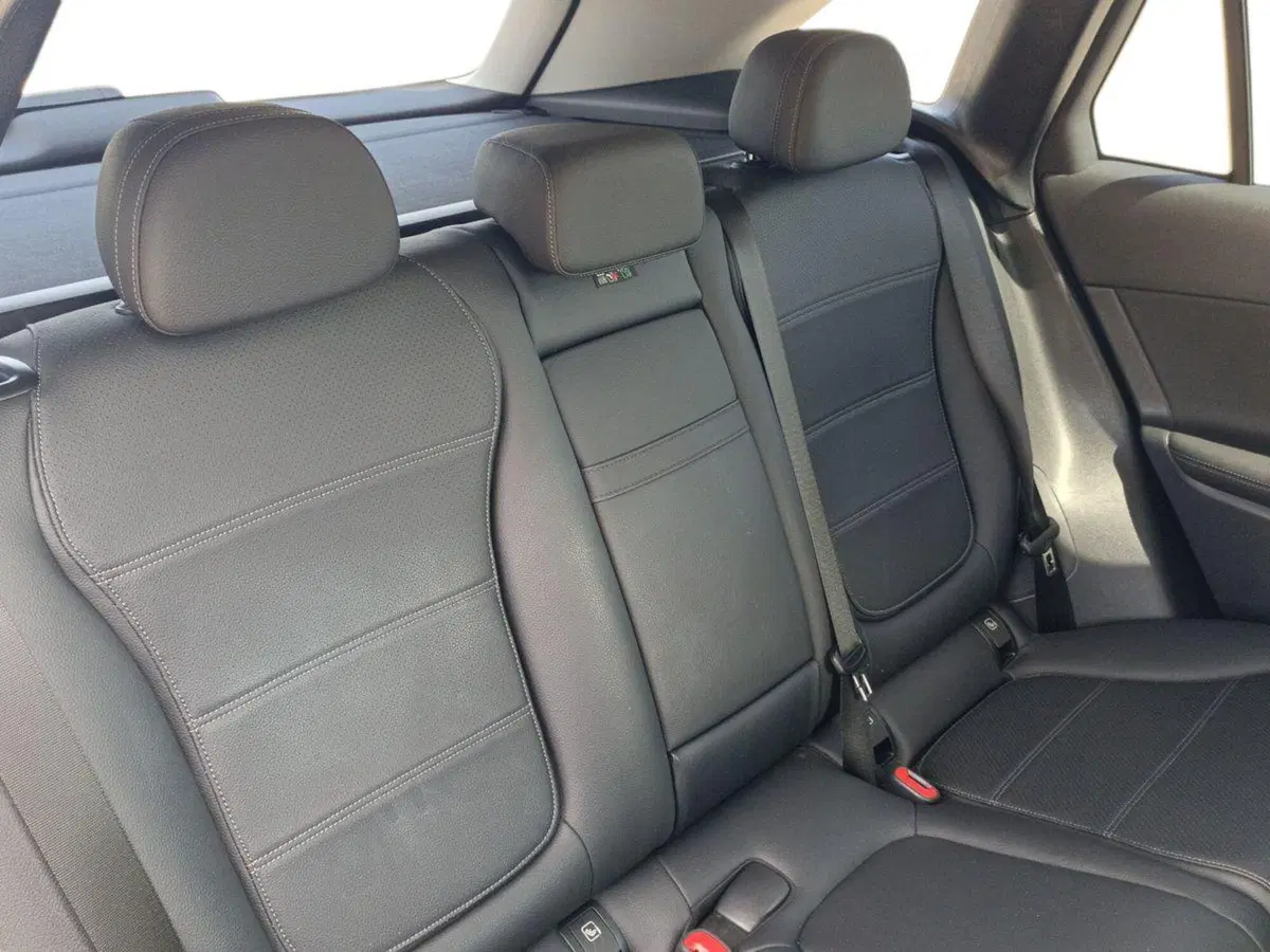 Mercedes-Benz GLC SUV usata a Bari (16)
